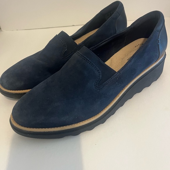 Clark Navy Suede Loafers Sz 8 Ultimate Comfort - Picture 1 of 4